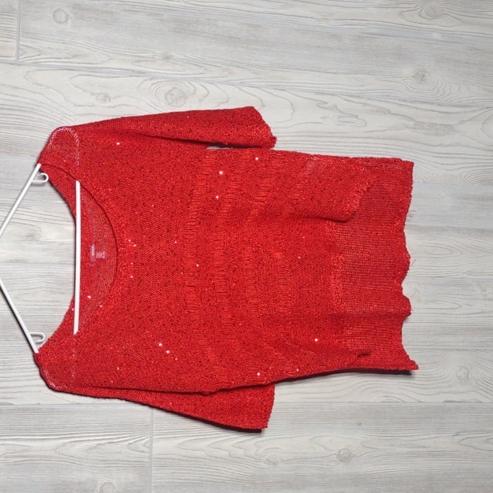 Bongo: Beautiful Sequin Drop-Stitch Top
